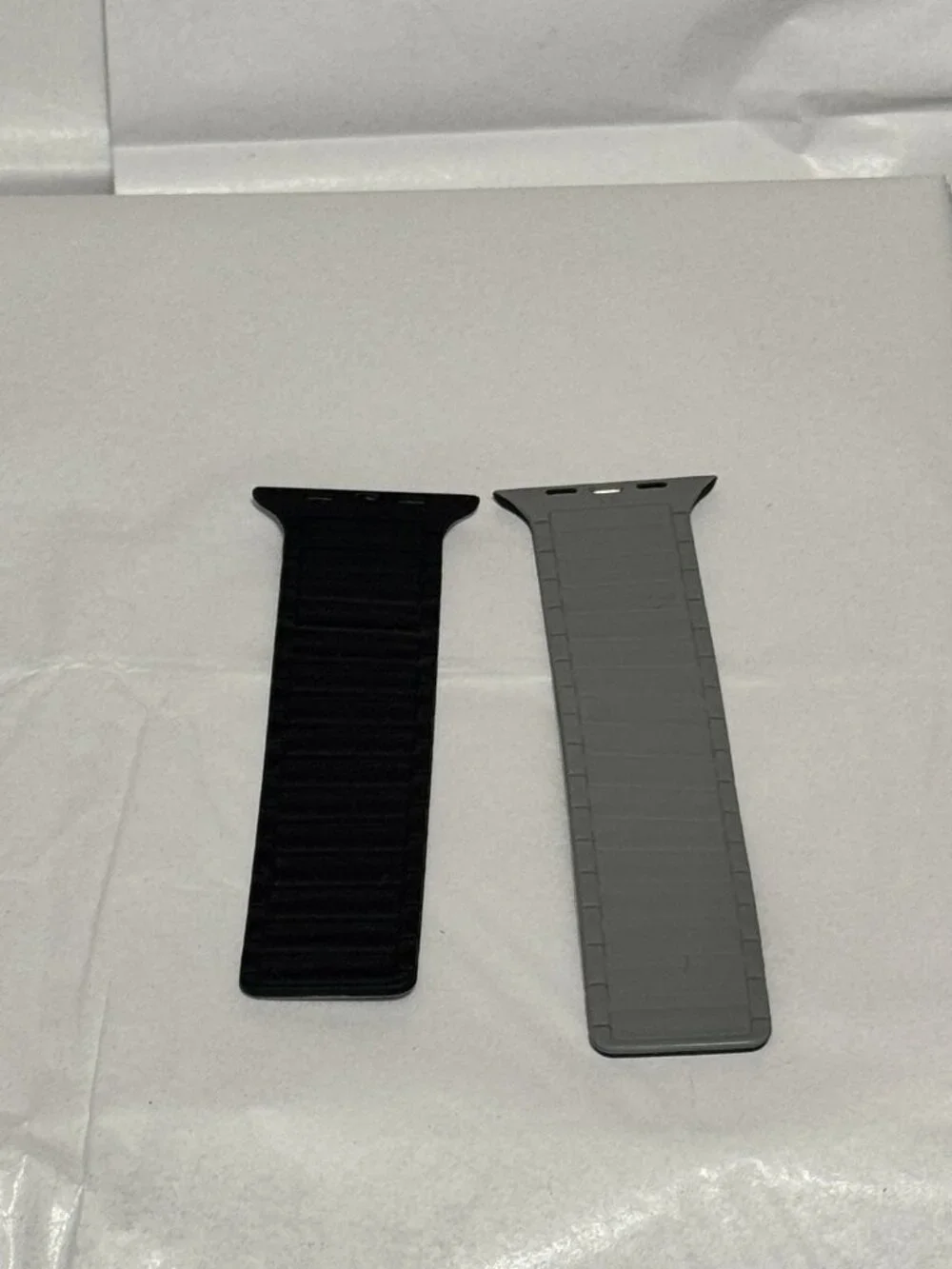 Apple Watch Ultra 2 Band Compatible Silicone Magnetic Link Strap Gray/Black